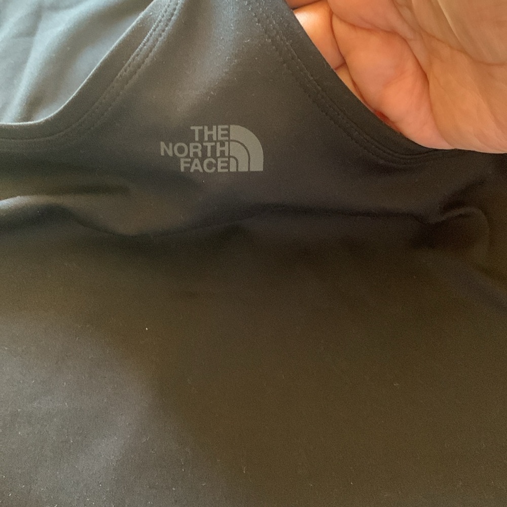 WOMEN'S THE NORTH FACE | DUNE SKY TANK | BLACK - Picture 5 of 9